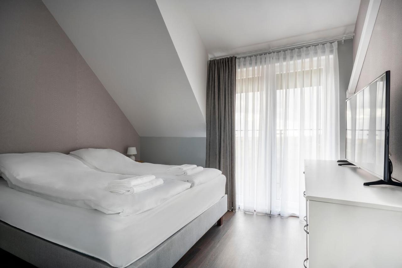W Starym Porcie Krynica Morska domek z widokiem na Zalew Wiślany Zewnętrze zdjęcie